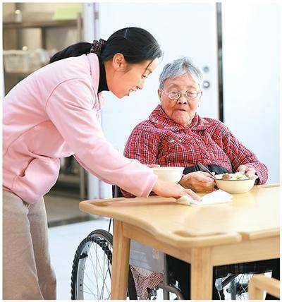 多方共举<strong></p>
<p>虚拟币商城开发</strong>,求解照护之困(健康驿站·关注健康老龄化②)