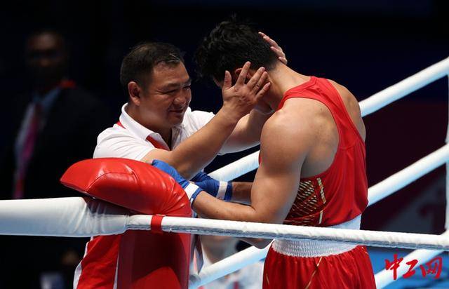 全运会拳击男子80公斤级决赛<strong></p>
<p>虚拟币商城开发</strong>,王小保夺冠!