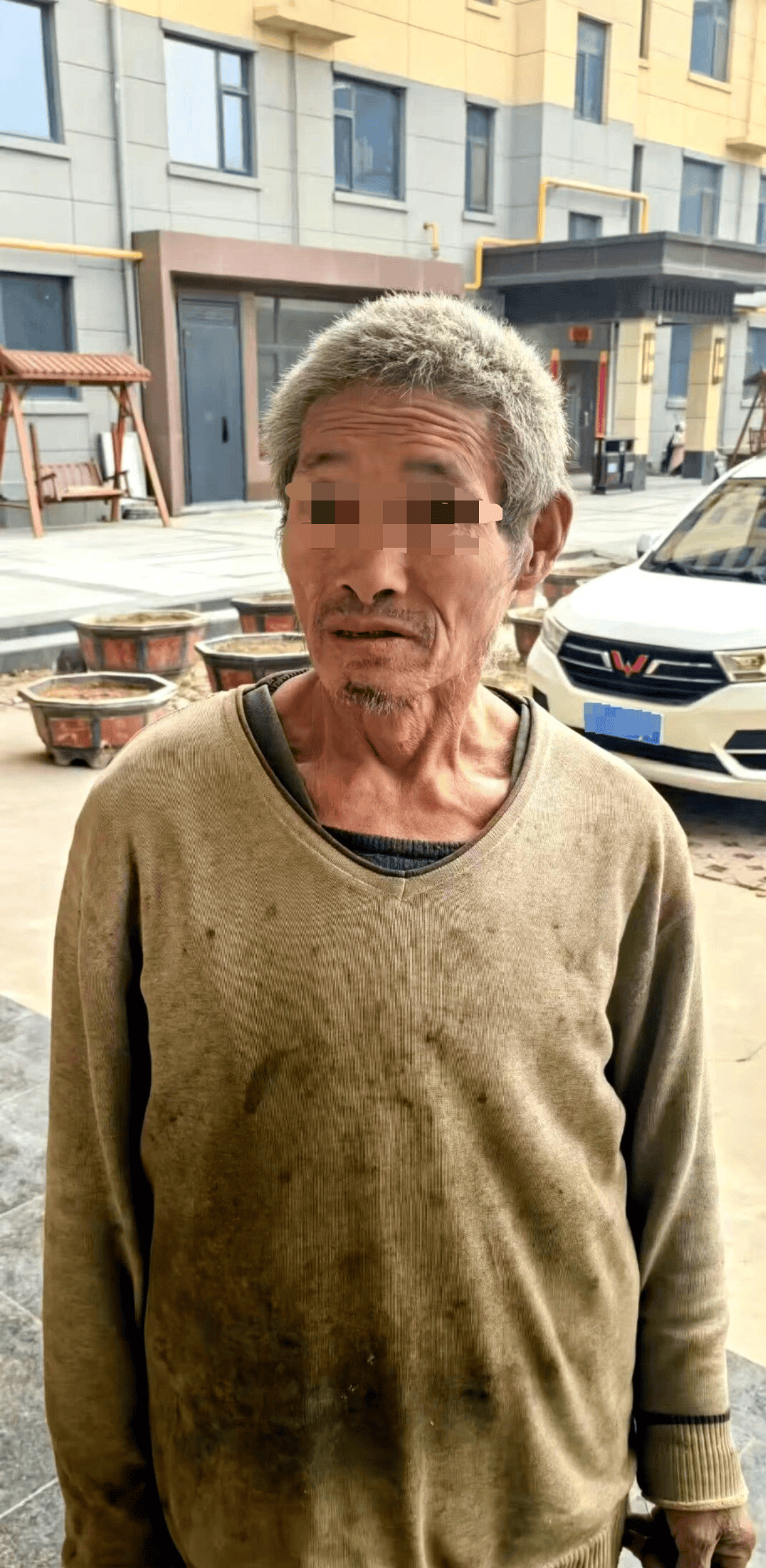 男子一次性收到11年工资38万元<strong></p>
<p>湖南虚拟币</strong>,老板曾辩称“路遇乞讨好心收留,属自愿劳动”