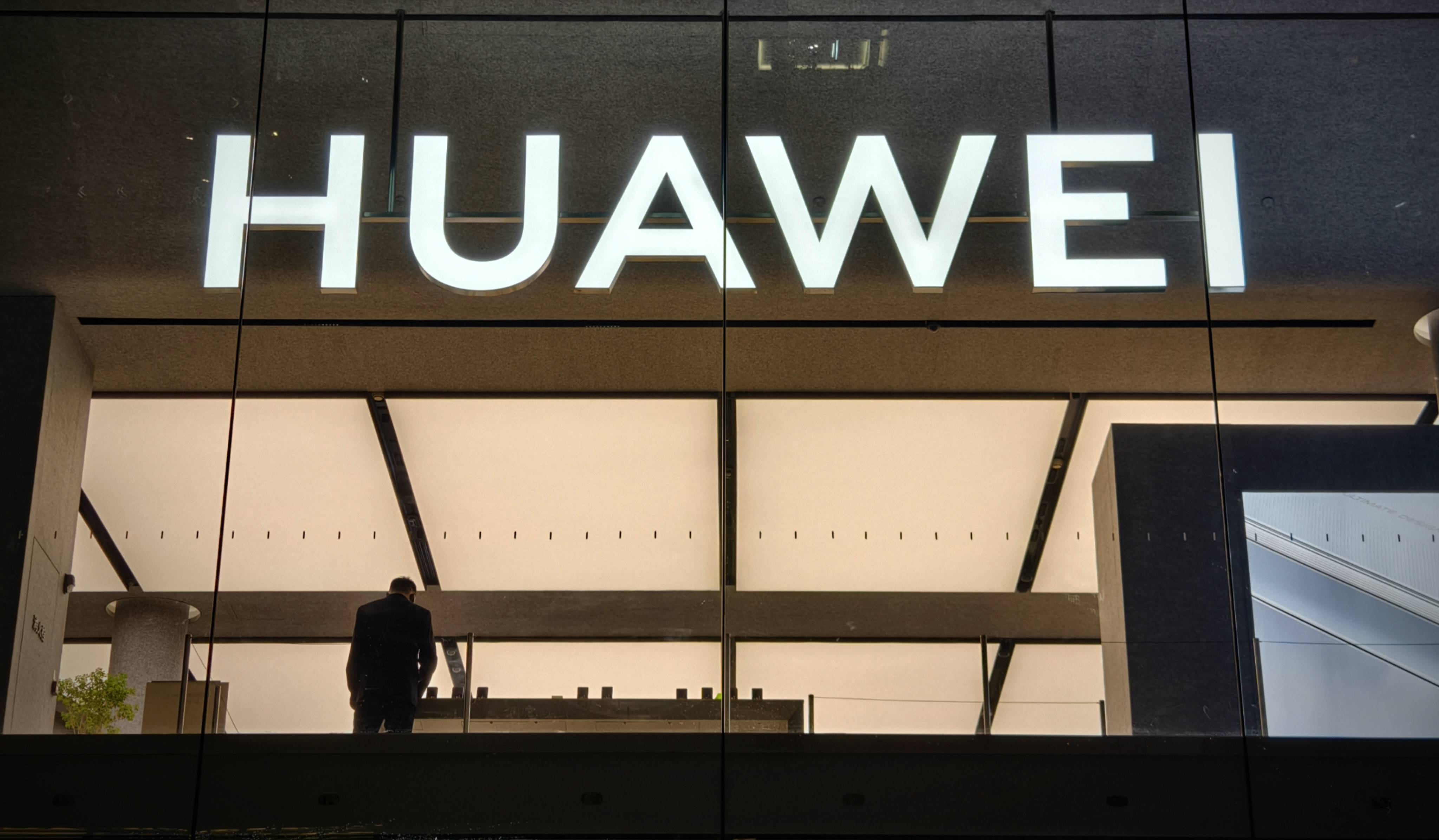 独家|华为Mate80首批备货30万台左右<strong></p>
<p>虚拟币名字</strong>,渠道商称“定价很有魄力”