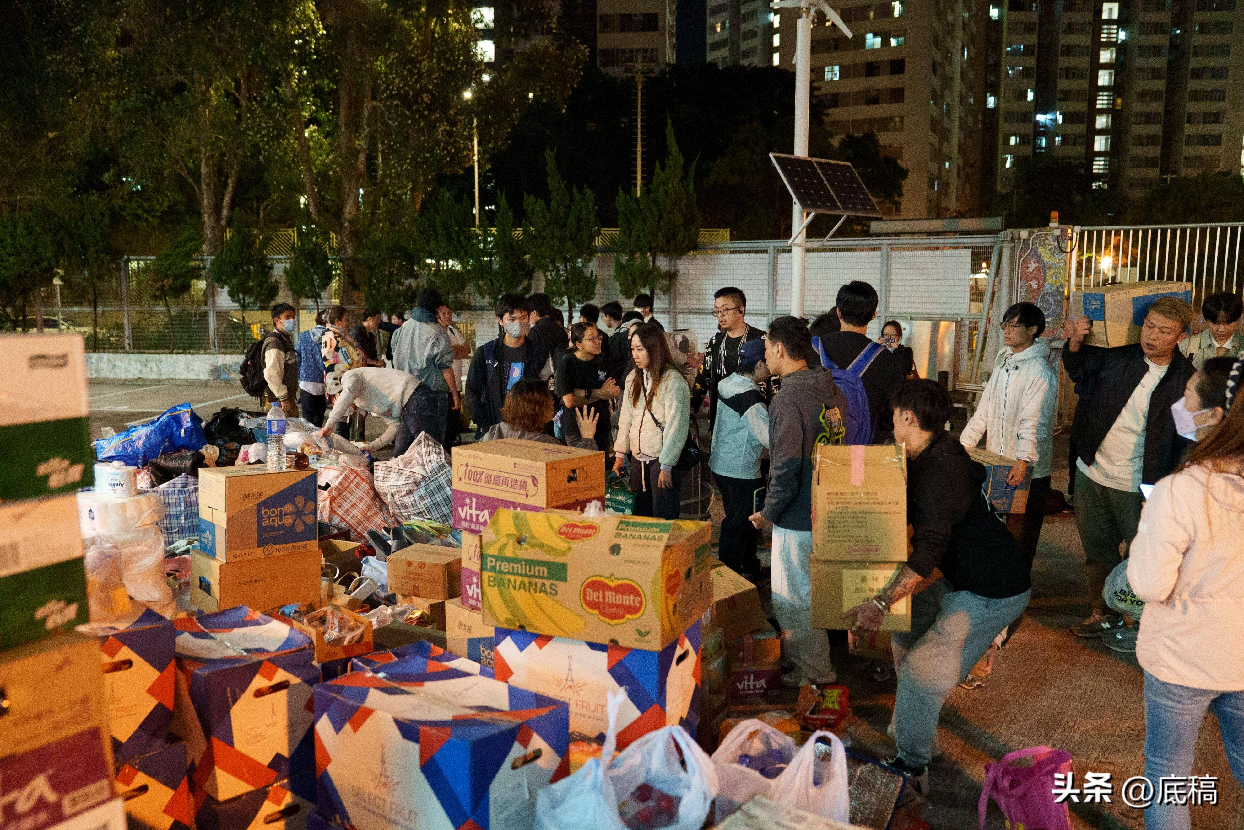 香港宏福苑大火中的一夜:“眼睁睁看着整栋楼被烧”<strong></p>
<p>元宝网虚拟币</strong>,有住户称母亲仍失联