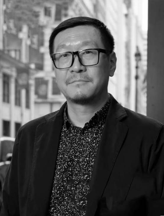 45岁著名建筑教育家王飞在伦敦意外去世<strong></p>
<p>虚拟钻石币</strong>,学生悲痛怀念:在建筑最赚钱时,他选择了做老师