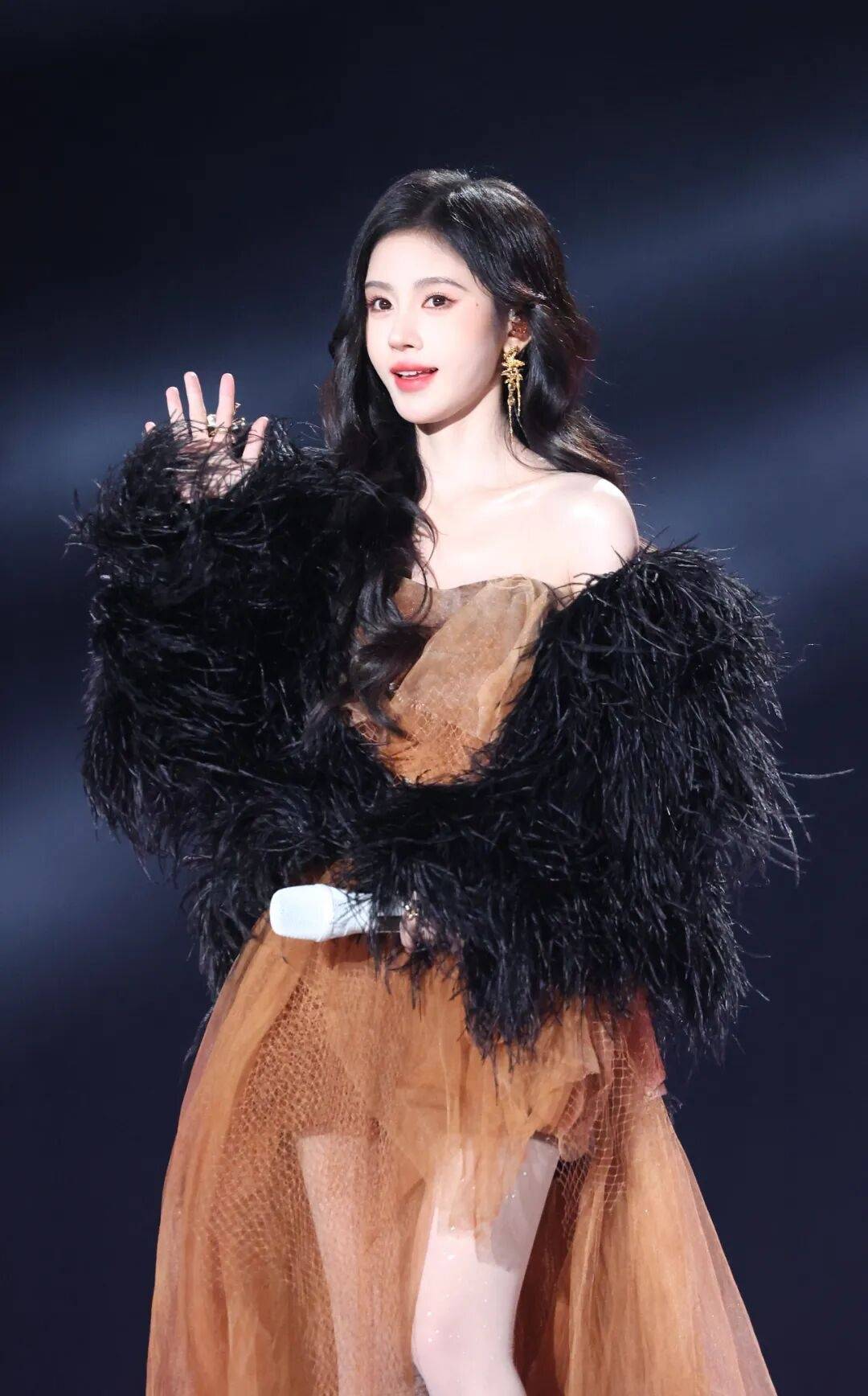 丝芭传媒称鞠婧祎多次编造谎言<strong></p>
<p>虚拟币比特股</strong>,“涉嫌严重经济犯罪”,将择日全网公开实名举报