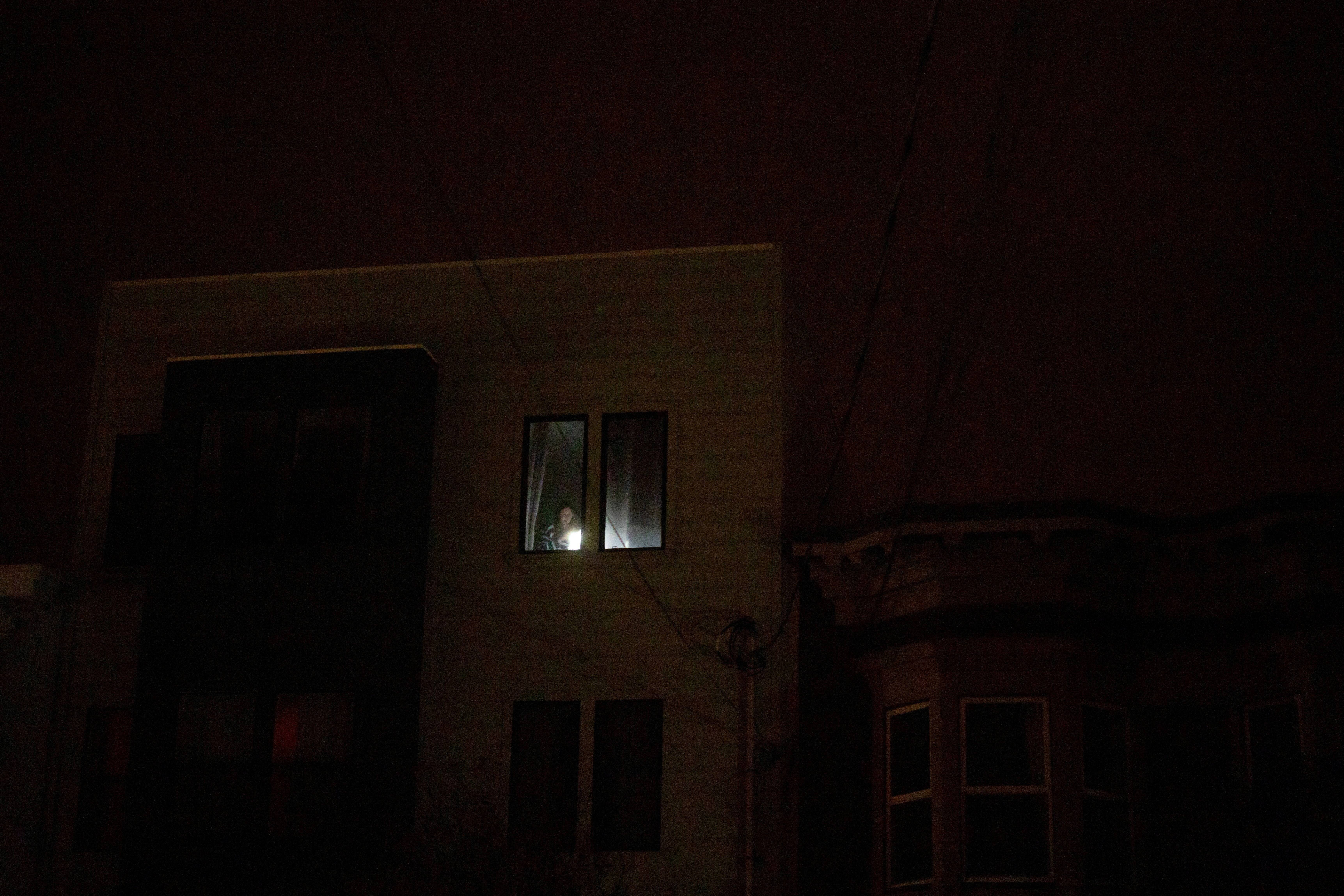 （外代一线）美国旧金山市仍有用户未恢复供电