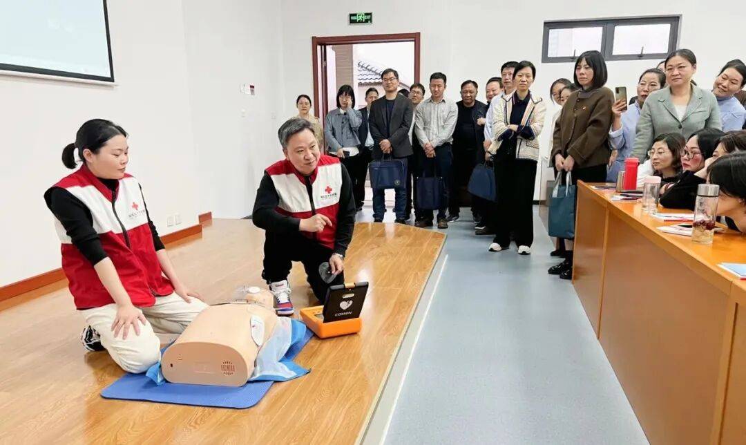 1.4万救护员+89台AED<strong></p>
<p>正规虚拟币交易平台</strong>，随州市红十字会织密“黄金4分钟”生命网