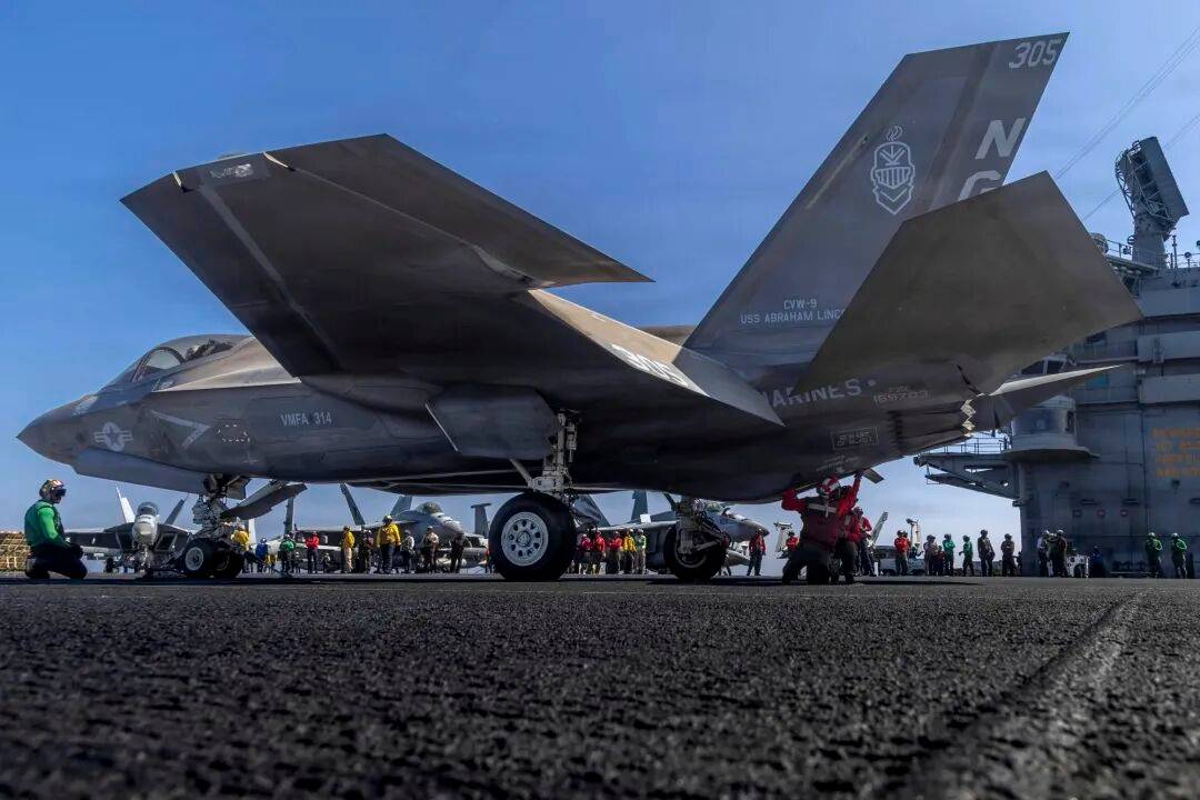 美军最大航母“福特”号停靠希腊<strong></p>
<p>比特股虚拟币</strong>，650个厕所坏了近9成，舰员上厕所排队要四五十分钟