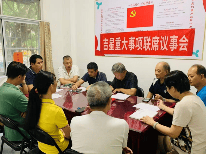 物业费6毛收不上<strong></p>
<p>现货收益</strong>,涨价后几乎收满!深圳一30多年老小区,改变如何发生?